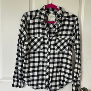 Abercrombie and Fitch black and white flannel size large